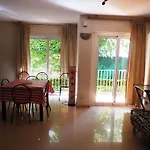 Apartamentos Oliveras